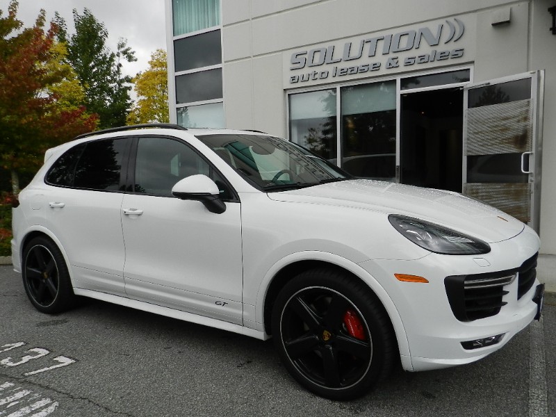 2016 Porsche Cayenne GTS
